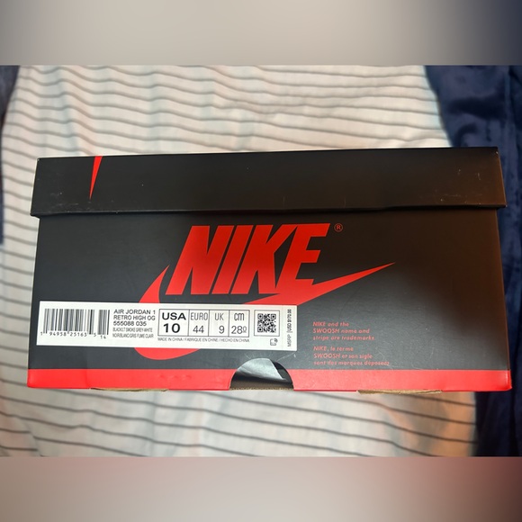 Authentic Nike Air Force 1 retro high OG shoes Sneakers size 10 - Picture 4 of 4